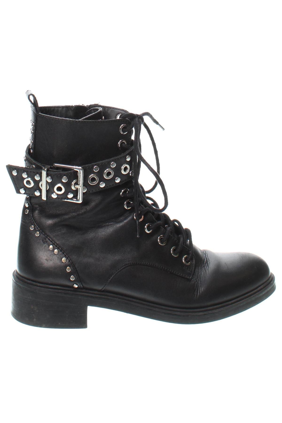Dámské boty  Zara Trafaluc, Velikost 37, Barva Černá, Cena  543,00 Kč