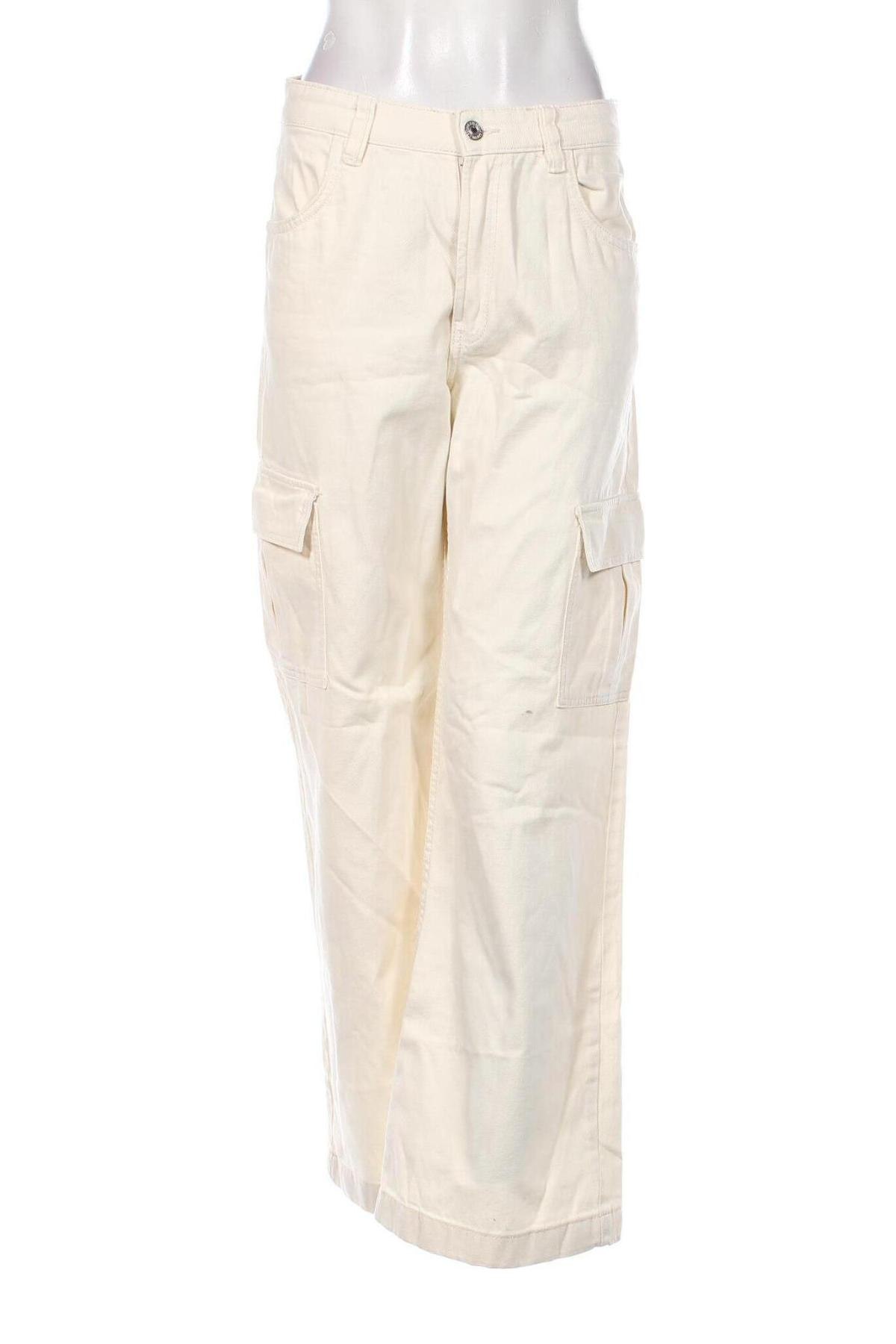 Damen Jeans Bershka, Größe M, Farbe Ecru, Preis 10,09 €