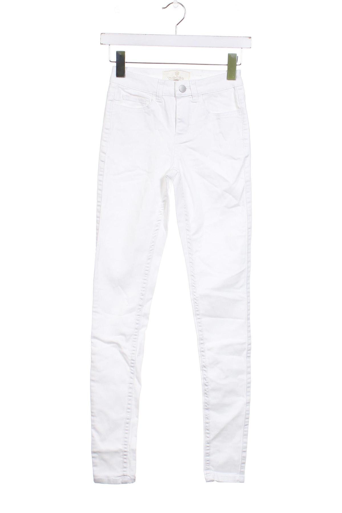 Damen Jeans Pieces, Größe XXS, Farbe Weiß, Preis 9,46 €