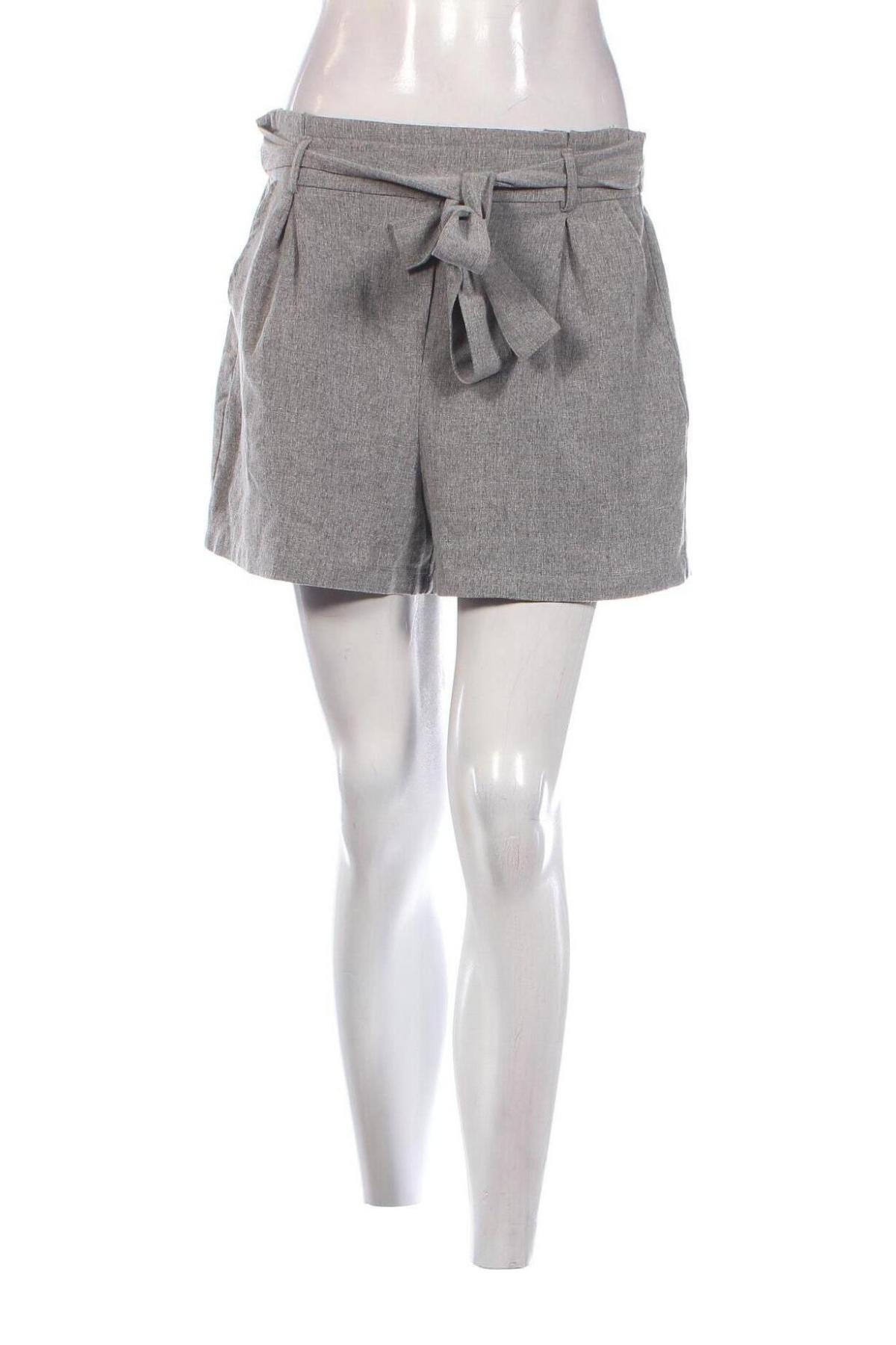 Damen Shorts Bershka, Größe L, Farbe Grau, Preis € 5,25