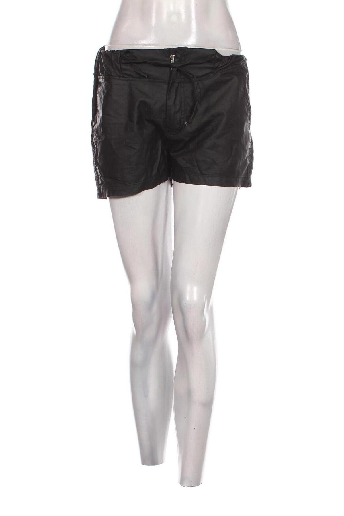 Γυναικείο κοντό παντελόνι Negative, Μέγεθος S, Χρώμα Μαύρο, Τιμή 12,28 €