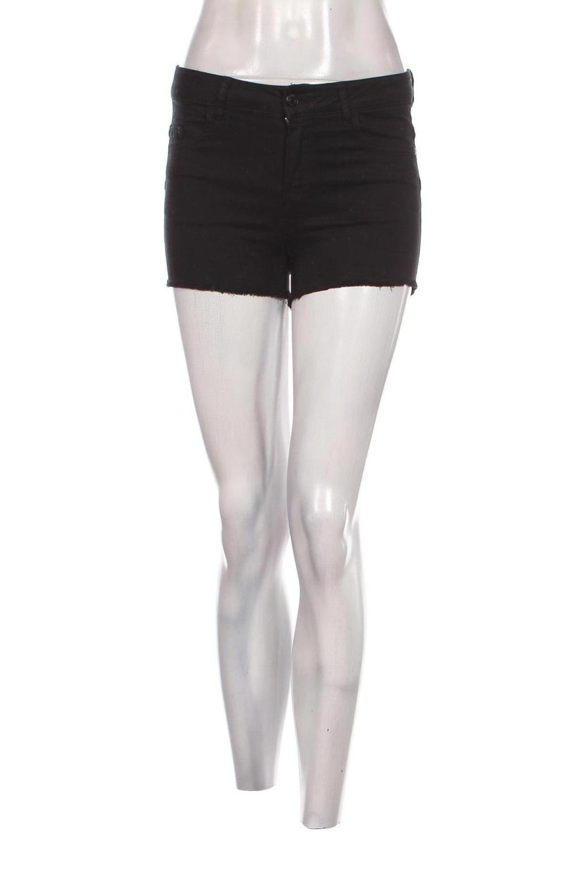 Γυναικείο κοντό παντελόνι Pull&Bear, Μέγεθος S, Χρώμα Μαύρο, Τιμή 5,70 €