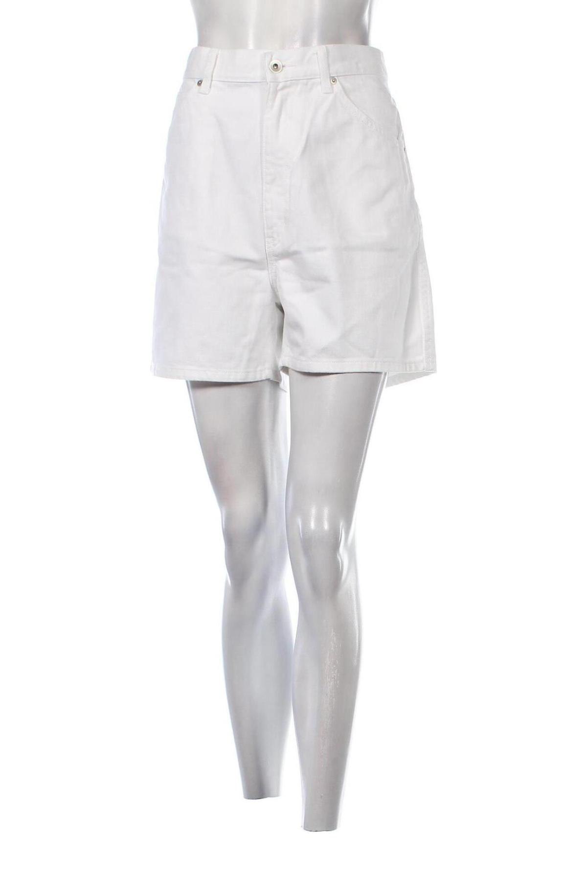 Дамски къс панталон Uniqlo, Размер M, Цвят Бял, Цена 34,00 лв.