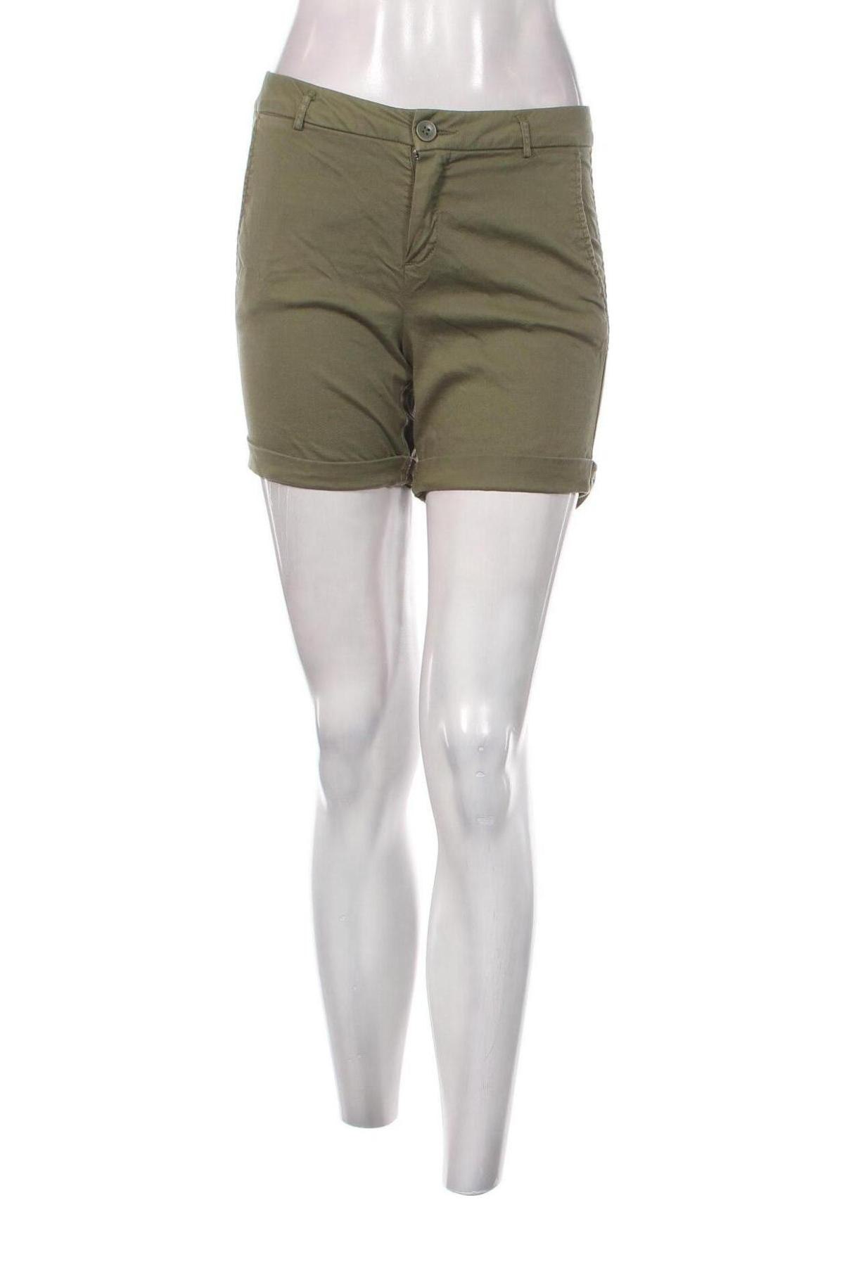 Pantaloni scurți de femei United Colors Of Benetton, Mărime M, Culoare Verde, Preț 52,04 Lei