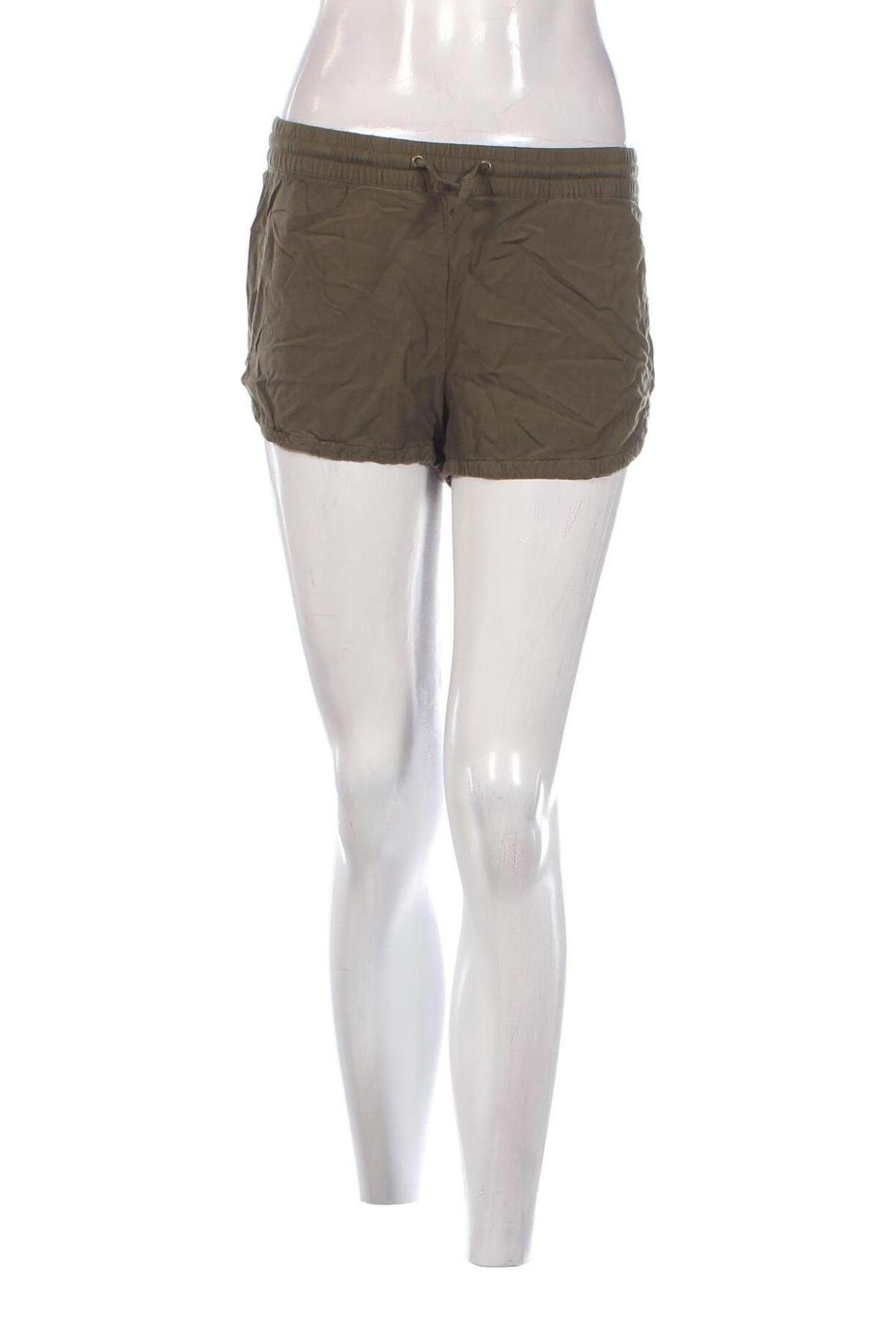 Дамски къс панталон Vero Moda, Размер S, Цвят Зелен, Цена 11,14 лв.