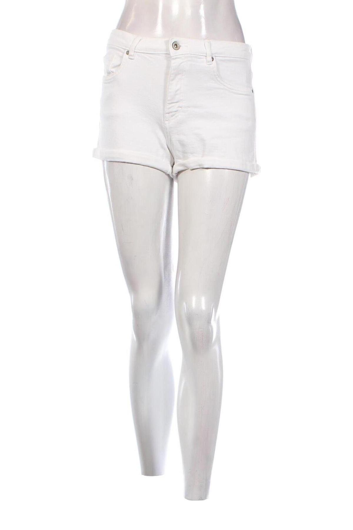 Γυναικείο κοντό παντελόνι Zara Trafaluc, Μέγεθος M, Χρώμα Λευκό, Τιμή 10,23 €