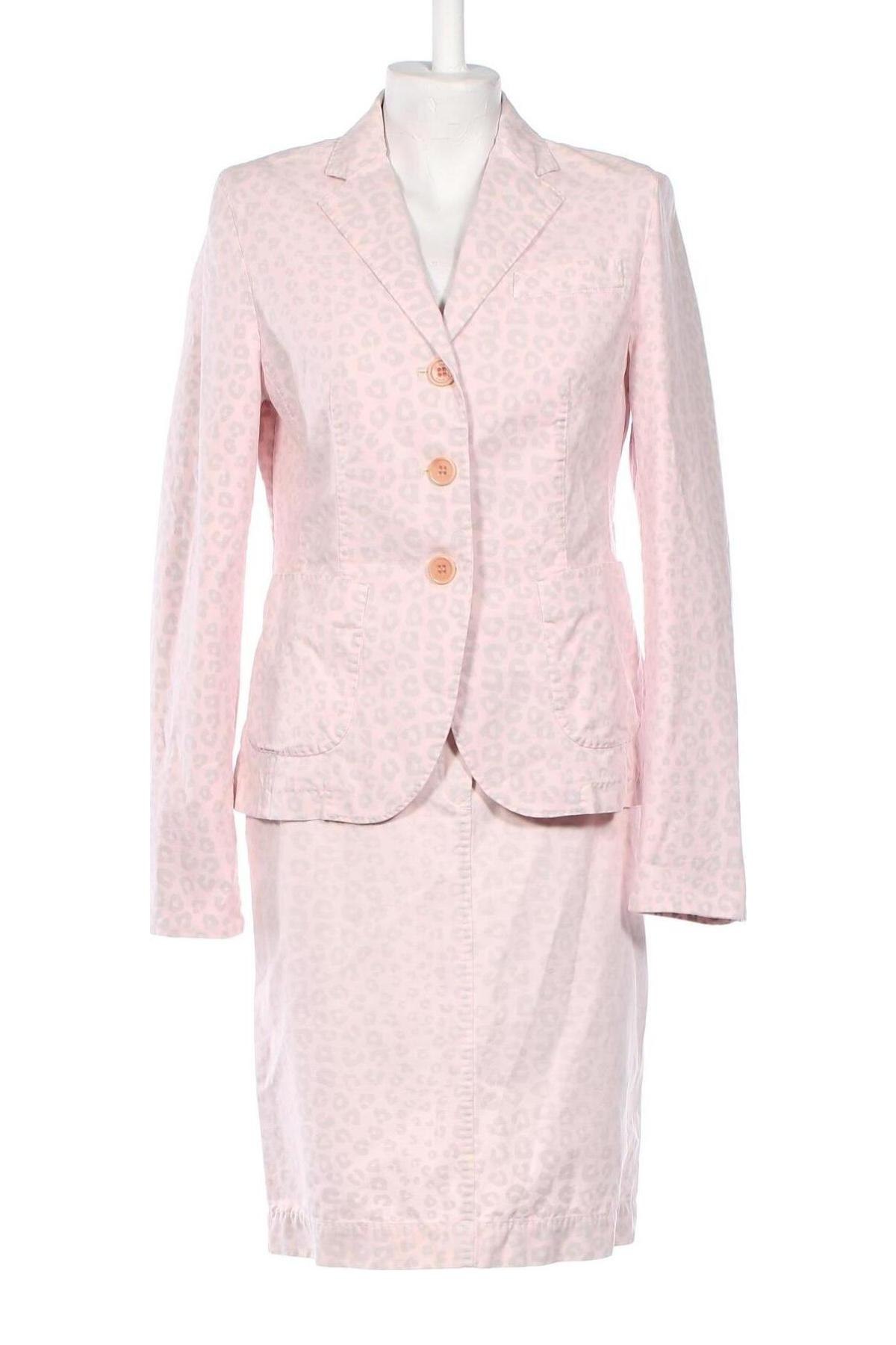 Дамски костюм St.Emile, Размер M, Цвят Розов, Цена 180,35 лв.