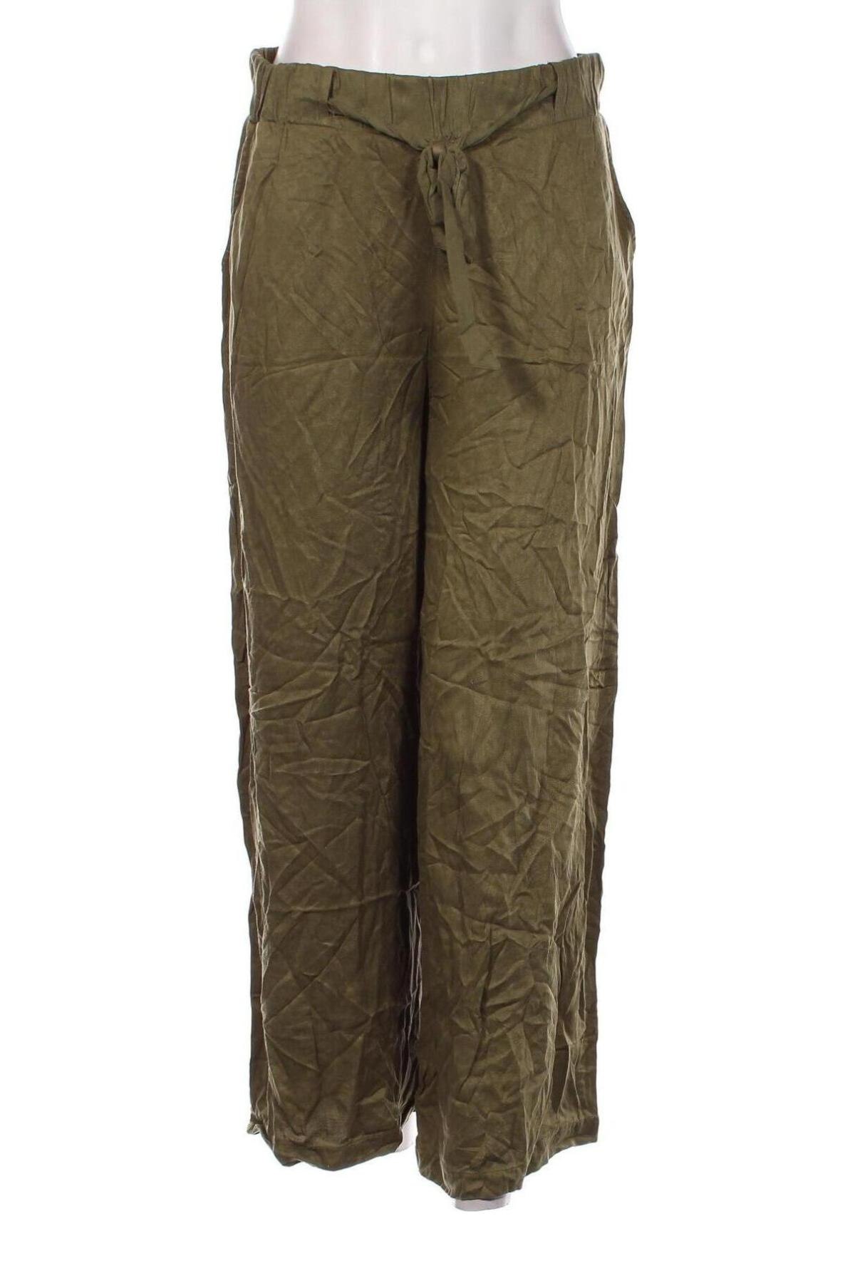 Дамски панталон, Размер M, Цвят Зелен, Цена 7,54 лв.