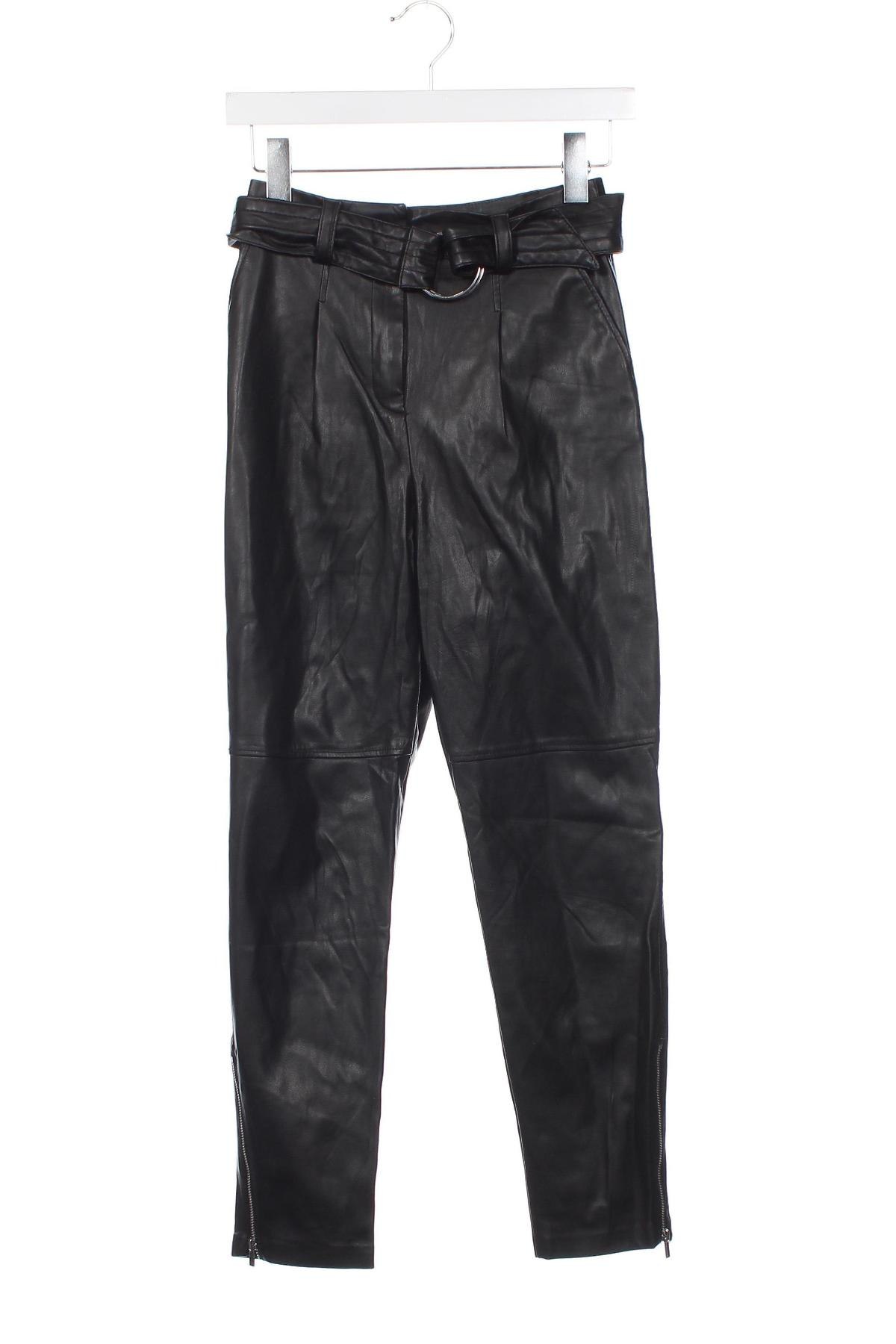 Γυναικείο παντελόνι Bershka, Μέγεθος XS, Χρώμα Μαύρο, Τιμή 5,56 €
