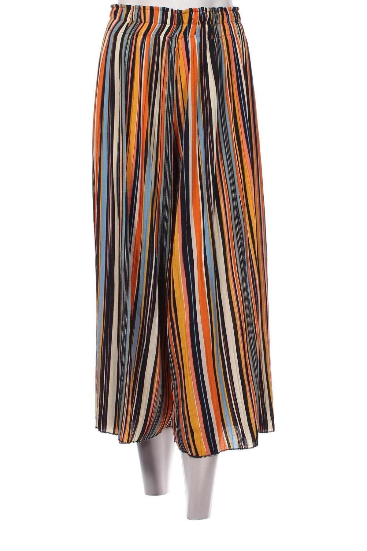 Γυναικείο παντελόνι Bershka, Μέγεθος S, Χρώμα Πολύχρωμο, Τιμή 17,94 €