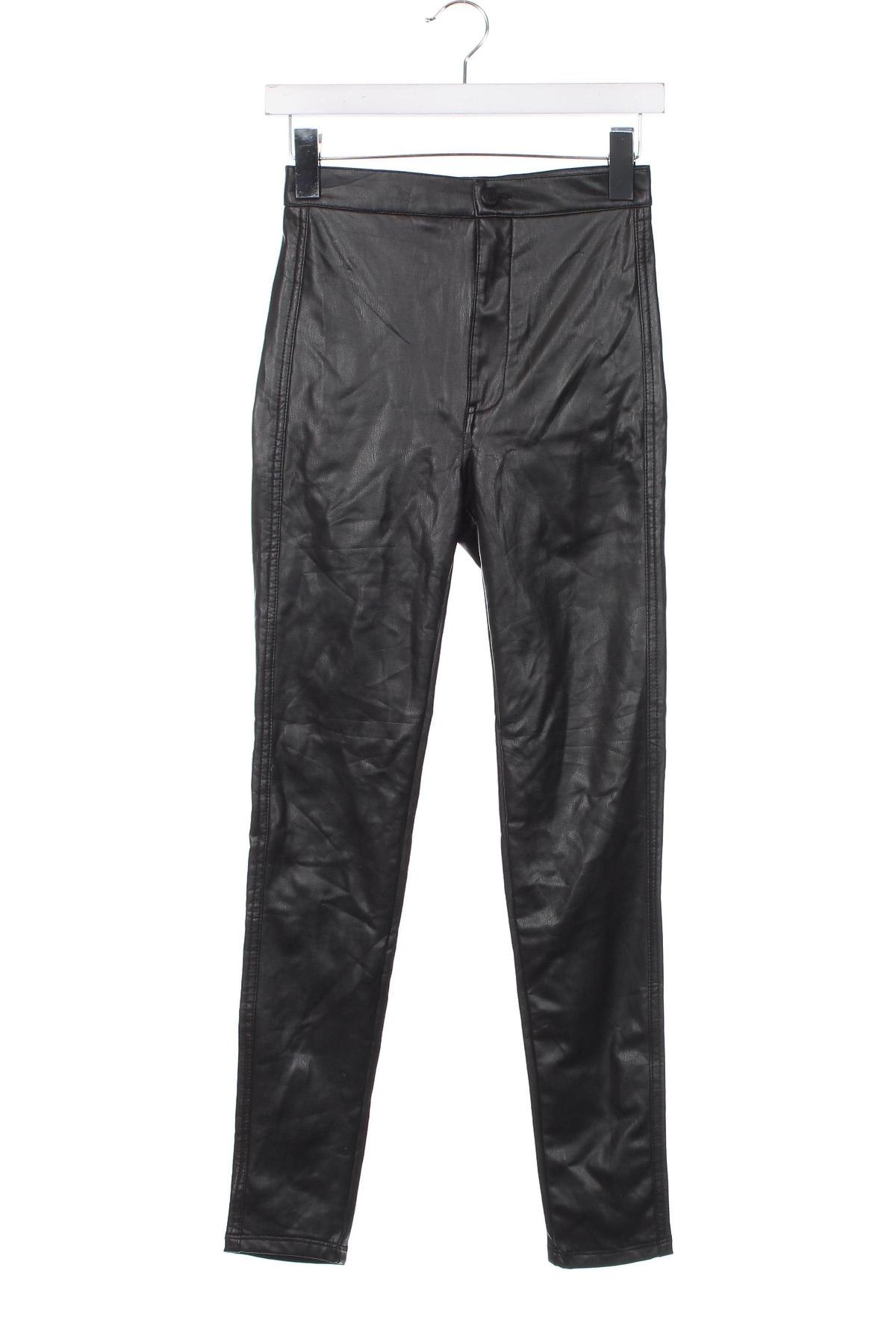 Dámské kalhoty  Pull&Bear, Velikost S, Barva Černá, Cena  111,00 Kč