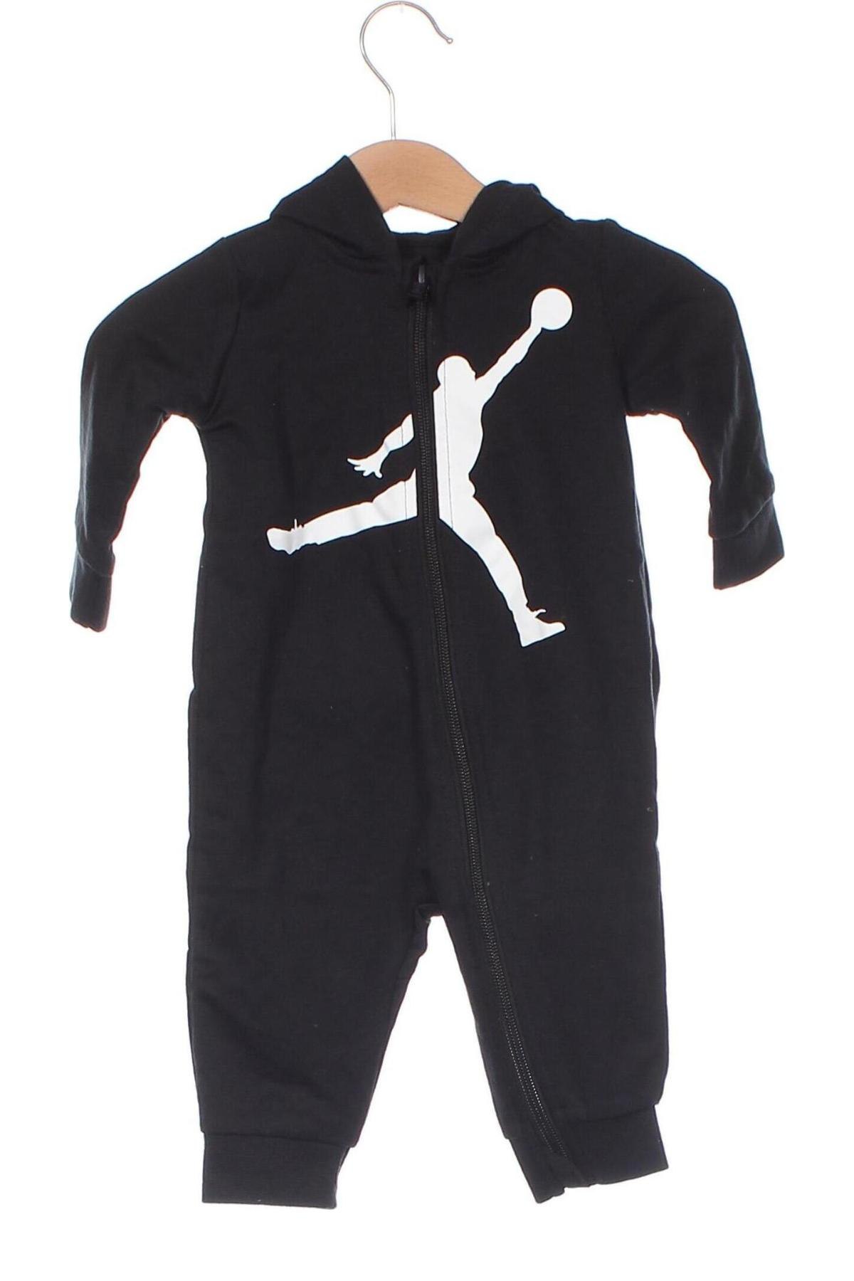 Детски гащеризон Air Jordan Nike, Размер 3-6m/ 62-68 см, Цвят Черен, Цена 42,57 лв.