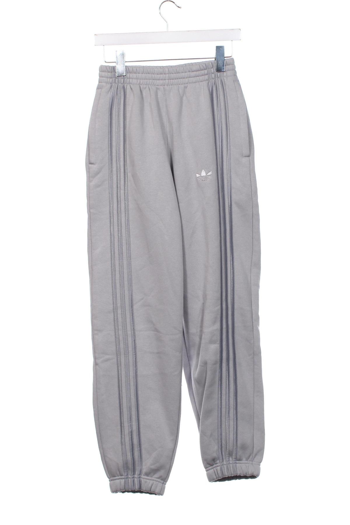 Pantaloni trening de bărbați Adidas, Mărime XS, Culoare Gri, Preț 168,26 Lei