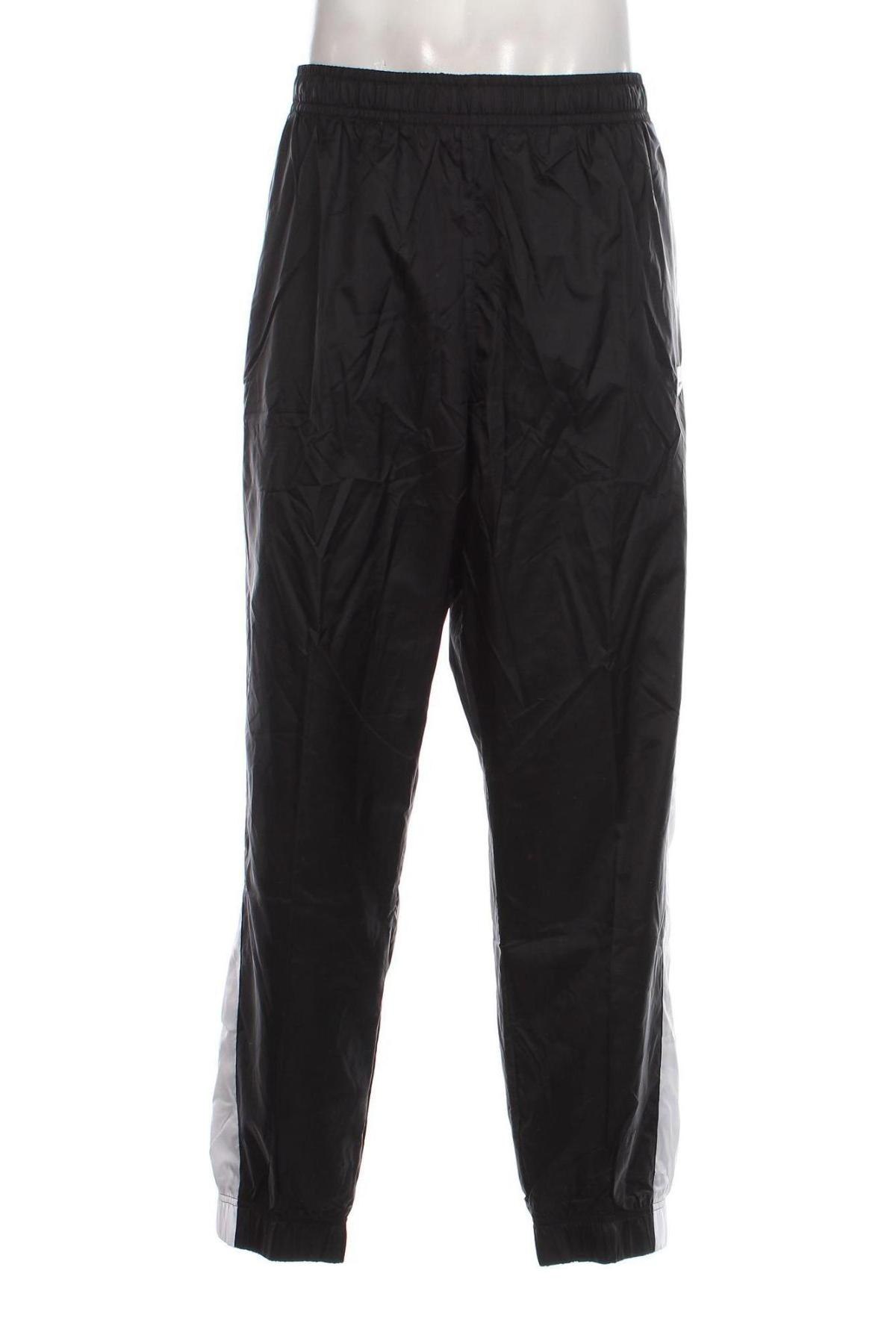 Pantaloni trening de bărbați Nike, Mărime XXL, Culoare Negru, Preț 305,92 Lei