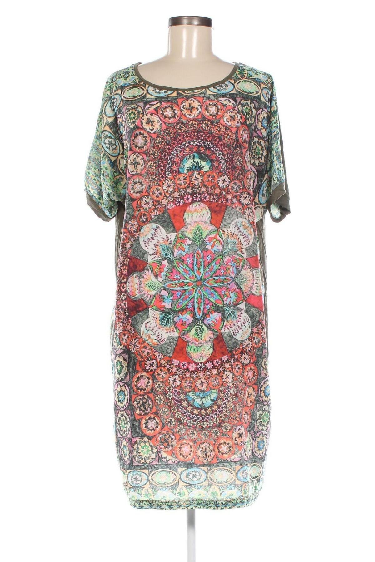 Kleid, Größe M, Farbe Mehrfarbig, Preis 10,90 €