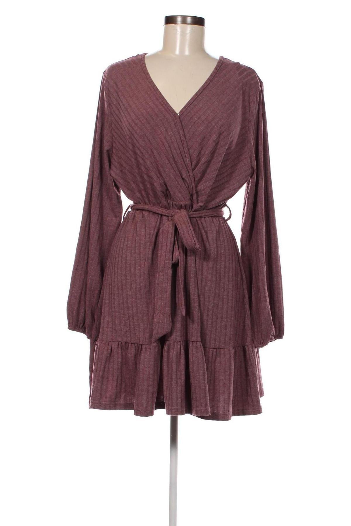 Kleid, Größe XL, Farbe Aschrosa, Preis 9,08 €