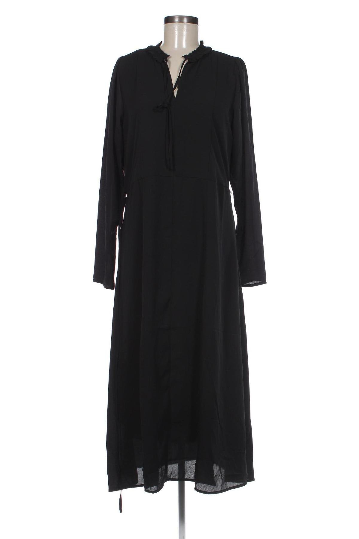 Φόρεμα Bruuns Bazaar, Μέγεθος M, Χρώμα Μαύρο, Τιμή 43,38 €