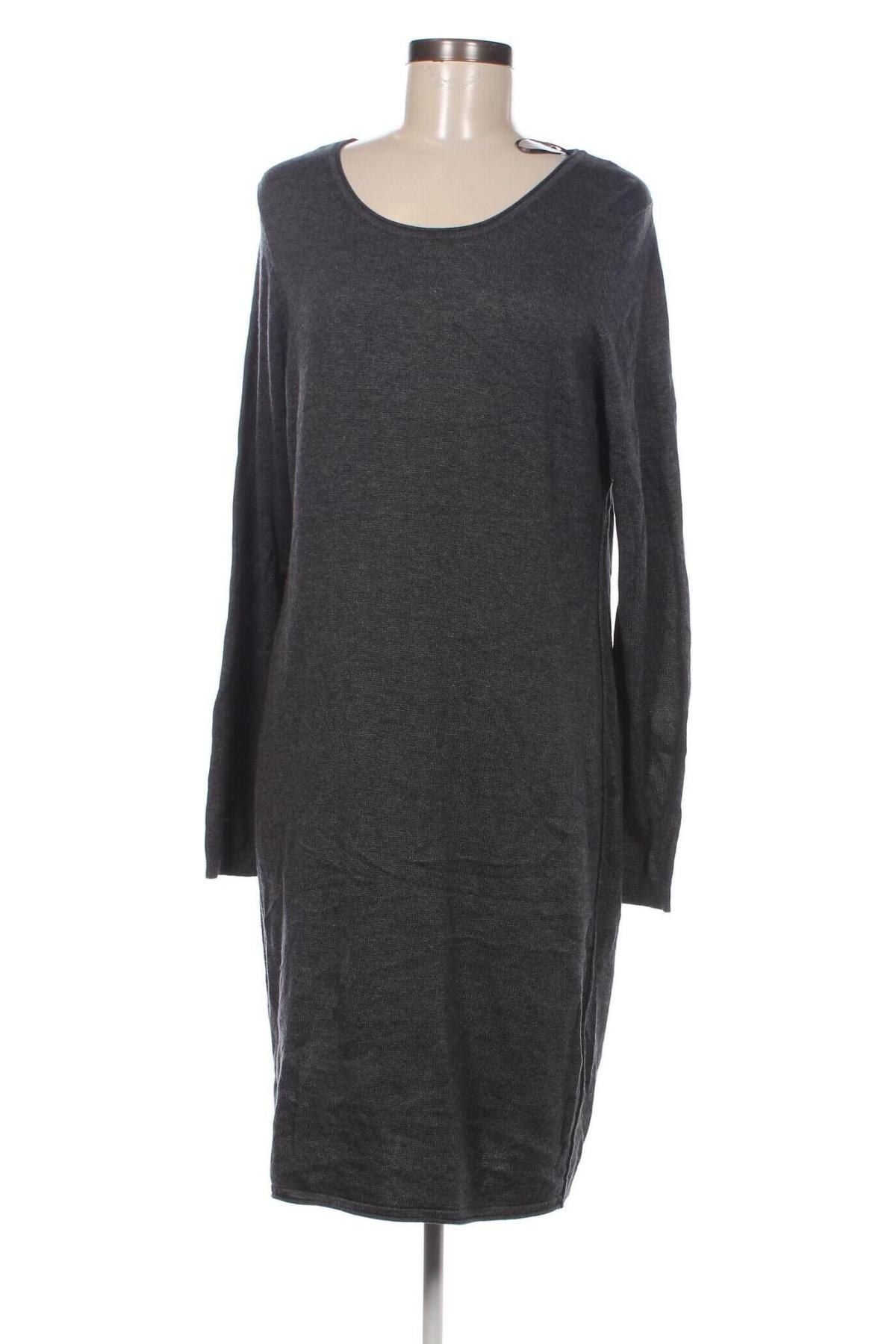 Kleid Edc By Esprit, Größe XL, Farbe Grau, Preis 75,15 €