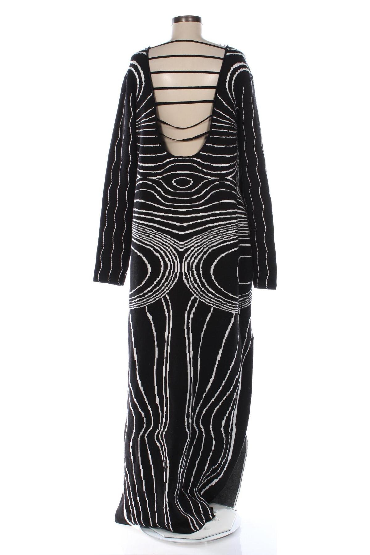 Φόρεμα Fashion nova, Μέγεθος 3XL, Χρώμα Μαύρο, Τιμή 28,45 €
