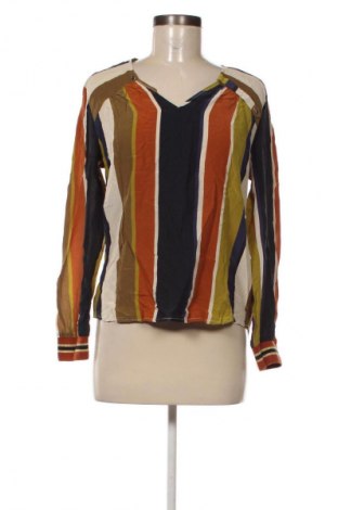 Damen Shirt 10 Feet, Größe S, Farbe Mehrfarbig, Preis 33,99 €