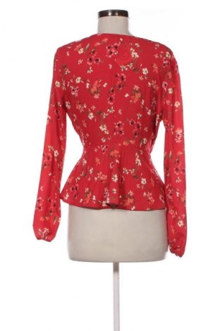Damen Shirt Bershka, Größe M, Farbe Mehrfarbig, Preis 13,99 €