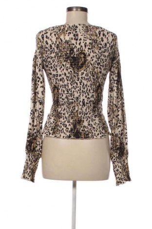 Damen Shirt Gina Tricot, Größe M, Farbe Mehrfarbig, Preis € 13,99