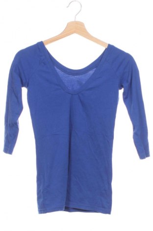 Bluză de femei Guess, Mărime XS, Culoare Albastru, Preț 146,58 Lei