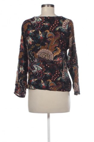 Γυναικεία μπλούζα NEW COLLECTION, Μέγεθος M, Χρώμα Πολύχρωμο, Τιμή 21,99 €