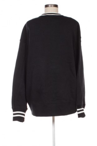 Damen Shirt Nike, Größe M, Farbe Schwarz, Preis 53,99 €