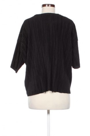 Bluză de femei ONLY, Mărime M, Culoare Negru, Preț 156,99 Lei