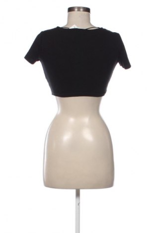Bluzka damska Pull&Bear, Rozmiar S, Kolor Czarny, Cena 45,43 zł