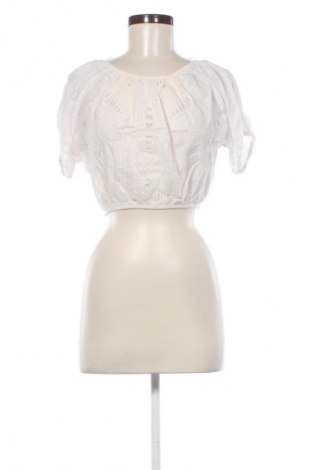 Damen Shirt Pull&Bear, Größe S, Farbe Weiß, Preis 18,47 €