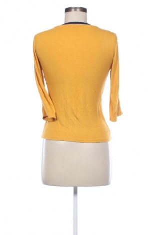 Dámská halenka Stradivarius, Velikost M, Barva Žlutá, Cena  250,00 Kč