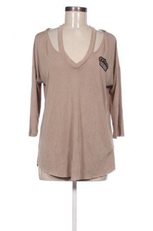 Damen Shirt Stradivarius, Größe L, Farbe Beige, Preis 10,11 €