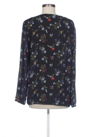 Damen Shirt Terranova, Größe M, Farbe Mehrfarbig, Preis 10,00 €