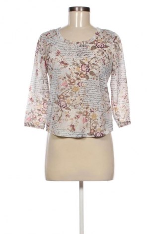 Γυναικεία μπλούζα Woman's Fashion, Μέγεθος S, Χρώμα Πολύχρωμο, Τιμή 12,99 €