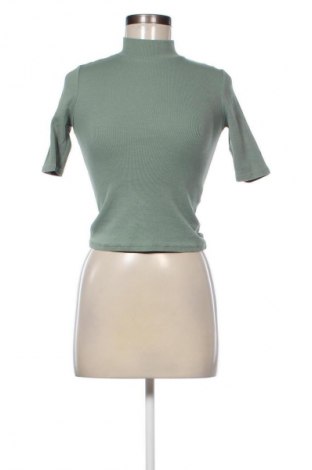 Дамска блуза Zara, Размер S, Цвят Зелен, Цена 11,99 лв.
