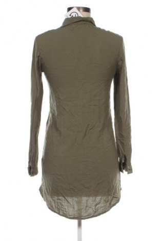 Cămașă de femei New Imperial, Mărime M, Culoare Verde, Preț 107,89 Lei