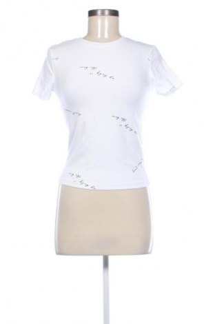 Tricou de femei Bershka, Mărime M, Culoare Alb, Preț 57,99 Lei