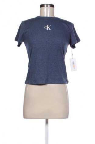 Damen T-Shirt Calvin Klein Jeans, Größe S, Farbe Blau, Preis 33,88 €