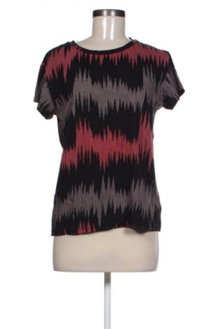 Γυναικείο t-shirt Cheap Monday, Μέγεθος M, Χρώμα Πολύχρωμο, Τιμή 15,88 €