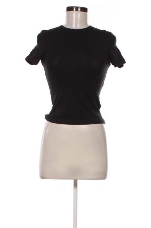 Γυναικείο t-shirt Weekday, Μέγεθος S, Χρώμα Μαύρο, Τιμή 15,99 €