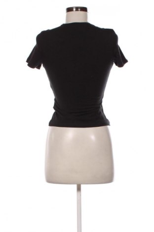 Γυναικείο t-shirt Weekday, Μέγεθος S, Χρώμα Μαύρο, Τιμή 15,99 €