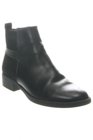 Botine de damă About You, Mărime 37, Culoare Negru, Preț 225,00 Lei