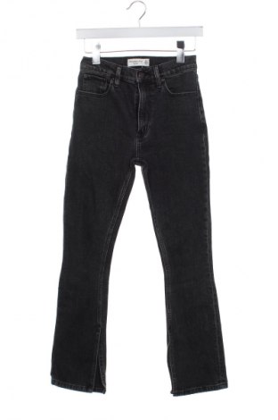 Damskie jeansy Abercrombie & Fitch, Rozmiar XXS, Kolor Czarny, Cena 94,38 zł