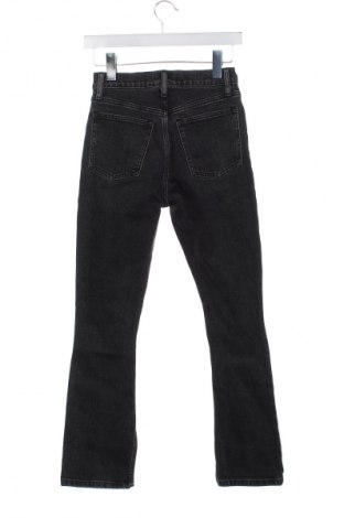 Damskie jeansy Abercrombie & Fitch, Rozmiar XXS, Kolor Czarny, Cena 94,38 zł