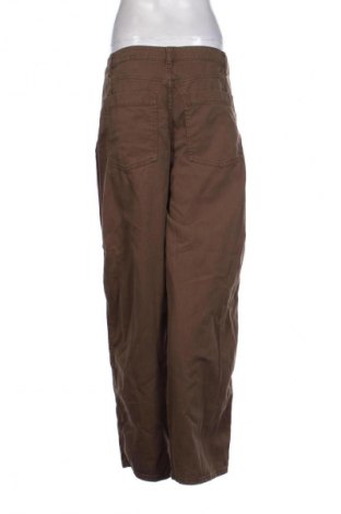 Γυναικείο Τζίν Bershka, Μέγεθος M, Χρώμα Καφέ, Τιμή 14,83 €