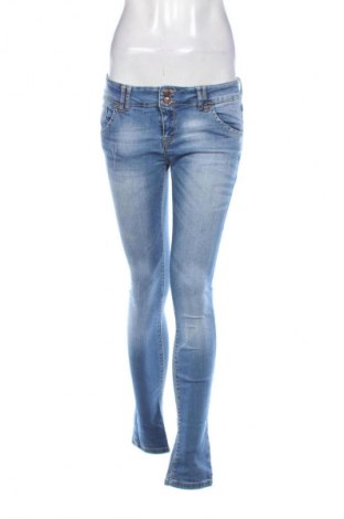 Dámske džínsy  Bershka, Veľkosť M, Farba Modrá, Cena  15,00 €