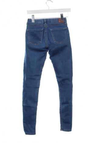 Dámské džíny  Bershka, Velikost XS, Barva Modrá, Cena  371,00 Kč