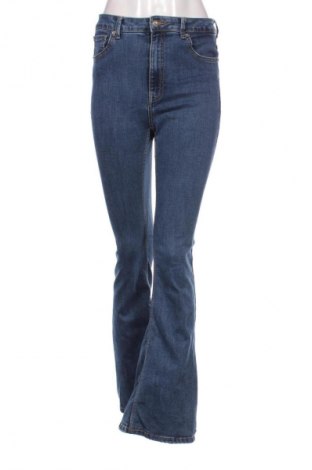Dámske džínsy  Bershka, Veľkosť M, Farba Modrá, Cena  14,83 €